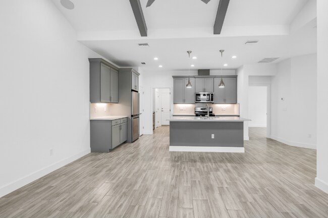 Building Photo - 243 Hang Loose Wy