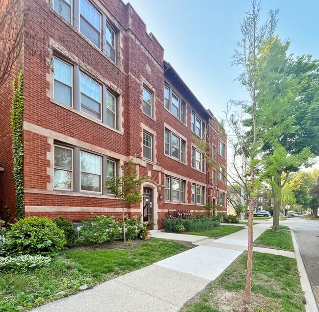 Building Photo - 730-734 Carpenter Ave.