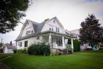 Building Photo - 1028 E Mission Ave