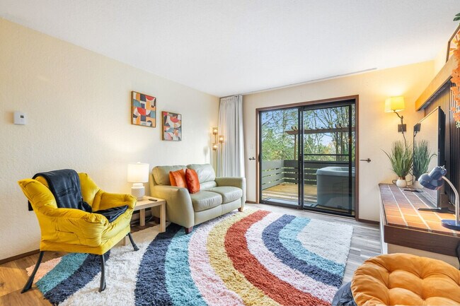 Building Photo - 5504 NE 190th St