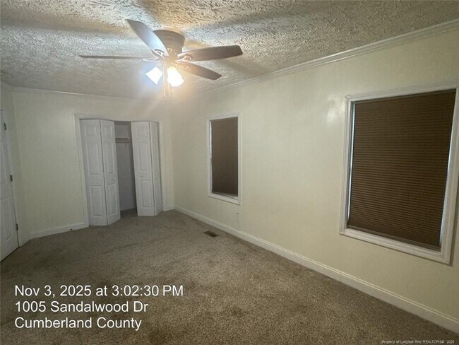 Building Photo - 1005 Sandalwood Dr