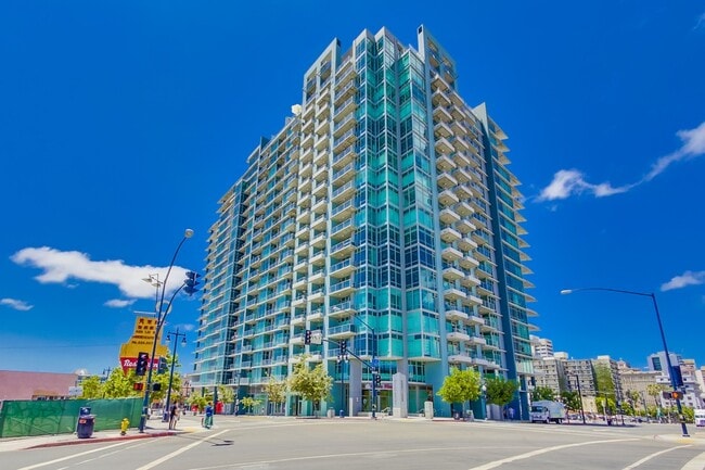 Building Exterior - 1080 Park Blvd