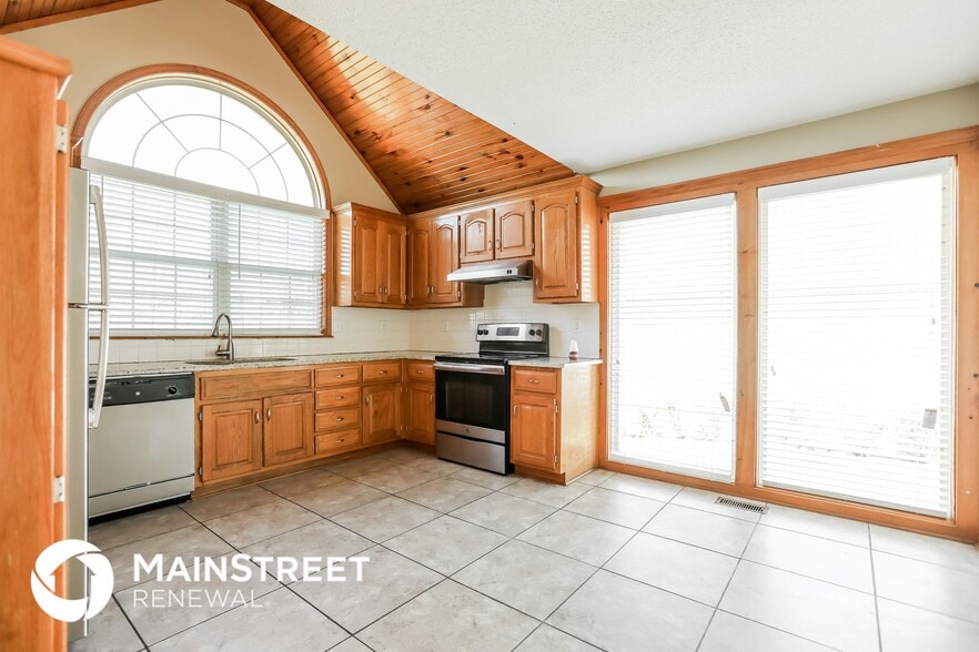 Building Photo - 205 N Walker Dr