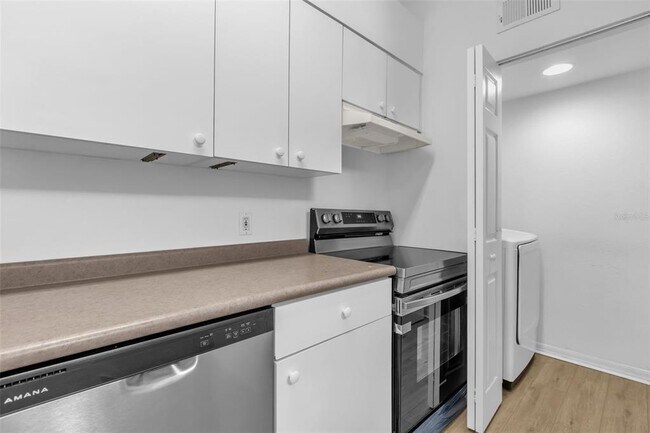 Building Photo - 5144 City St