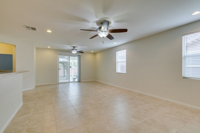 Building Photo - 3- Bedroom, 2- Bathroom single story home ...