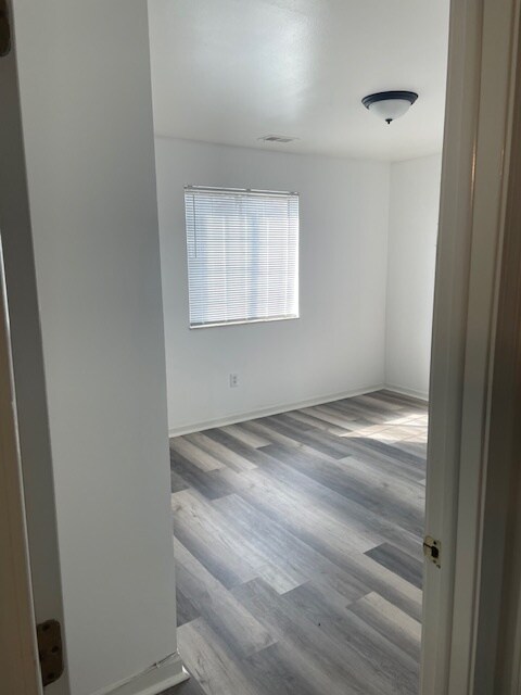 Building Photo - 30602 Oakridge Manor Dr