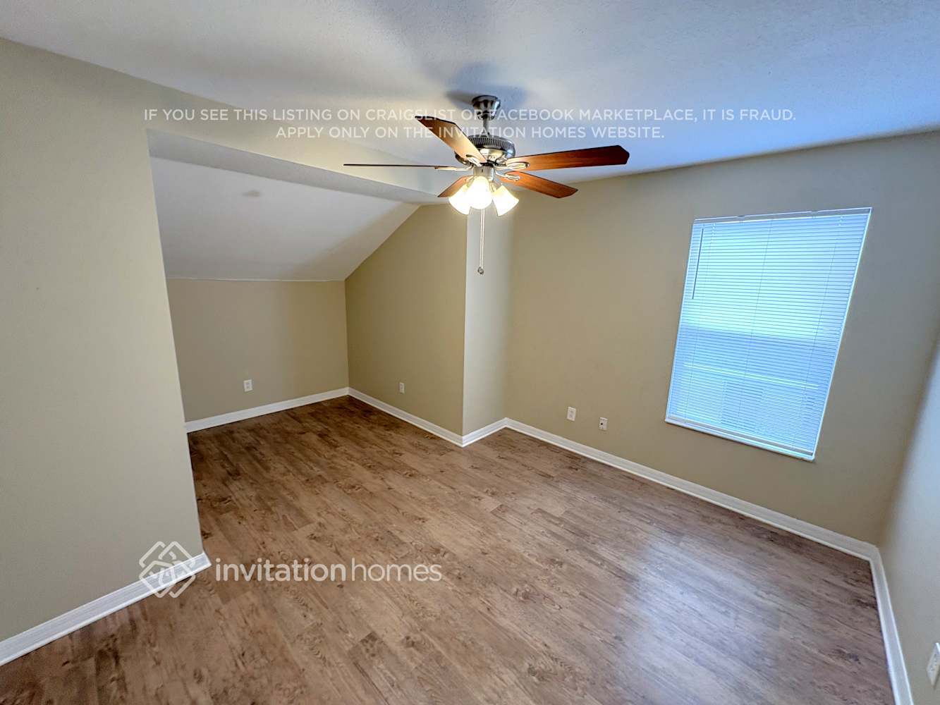 Building Photo - 15324 Skip Jack Loop