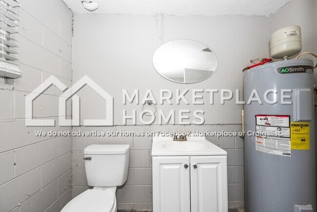 Building Photo - 4028 Sewall Dr SW