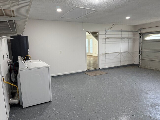 Building Photo - 9626 Magnolia Ridge Dr