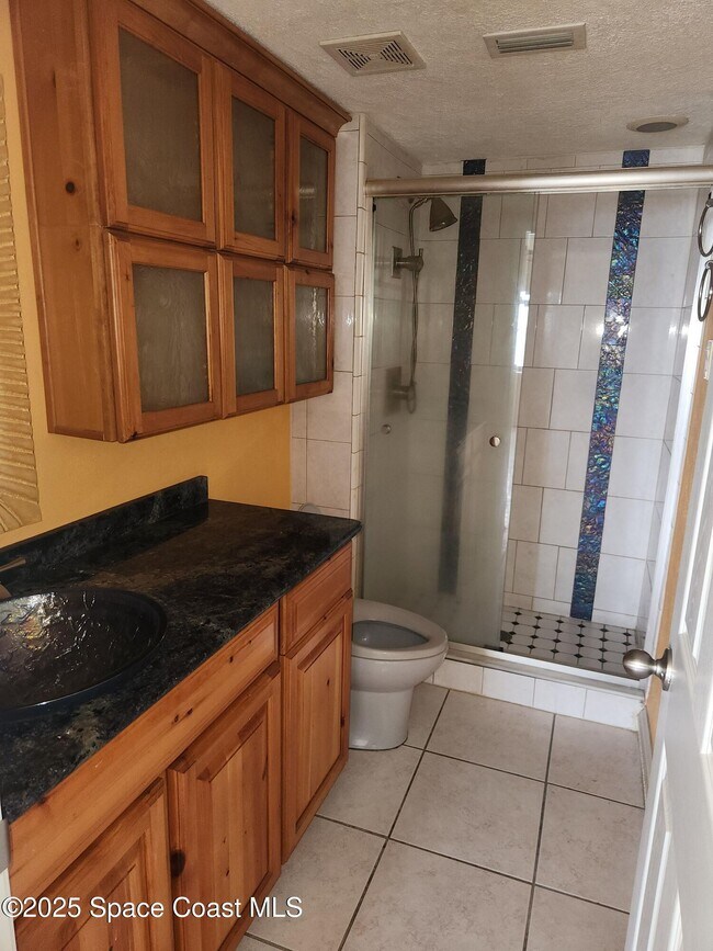 Building Photo - 2469 S Washington Ave