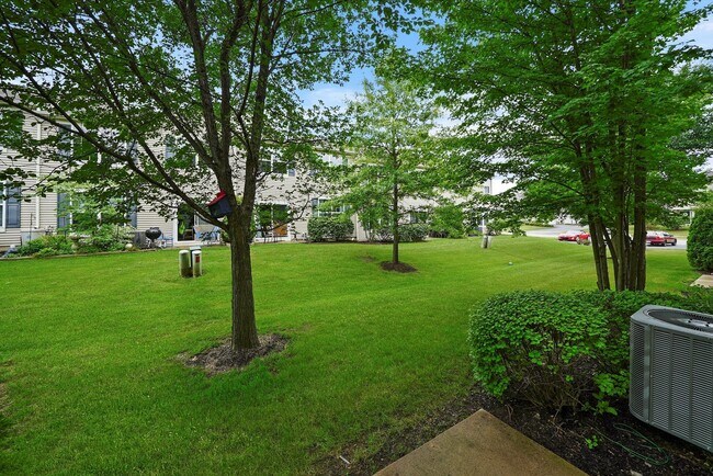 Building Photo - 485 S Jade Ln