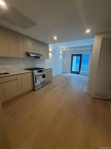 Building Photo - 33-71 Prince Street Unit 6A