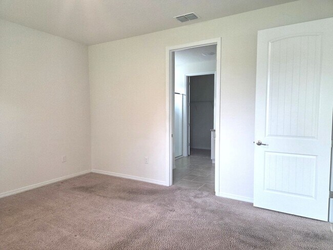 Building Photo - 55+ Gated Community at Palms at Serenoa