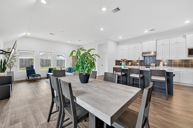 Building Photo - 29402 Amber Pne Ct