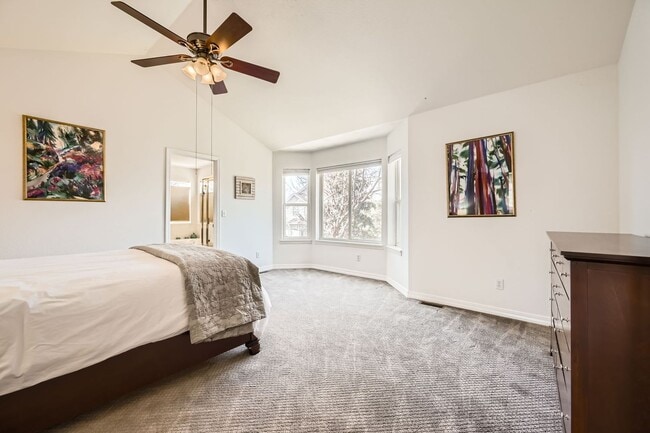 Building Photo - Bright & Cozy 3BDR Retreat in Longmont