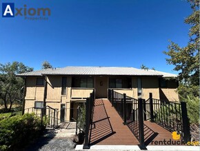 Building Photo - 2117 Marigold St