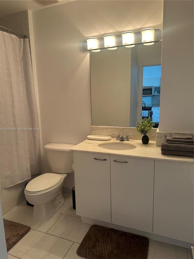 Building Photo - 133 NE 2nd Ave