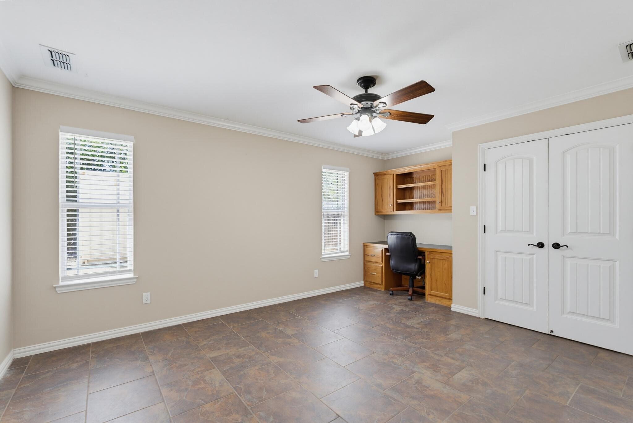 Building Photo - 286 Pilgrim Rd