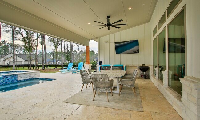 Building Photo - 21359 Monarch Dr