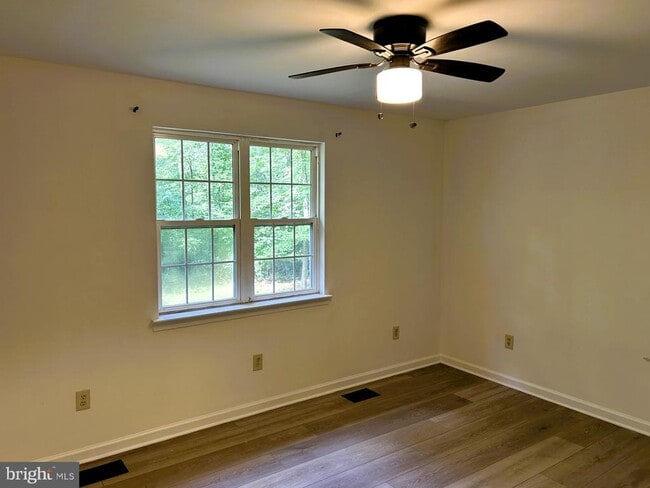 Building Photo - 104 Delphi Rd