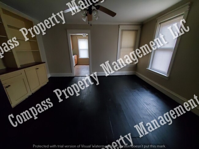 Building Photo - $1295 - 3 Beds, 1 Bath Home - Pottstown