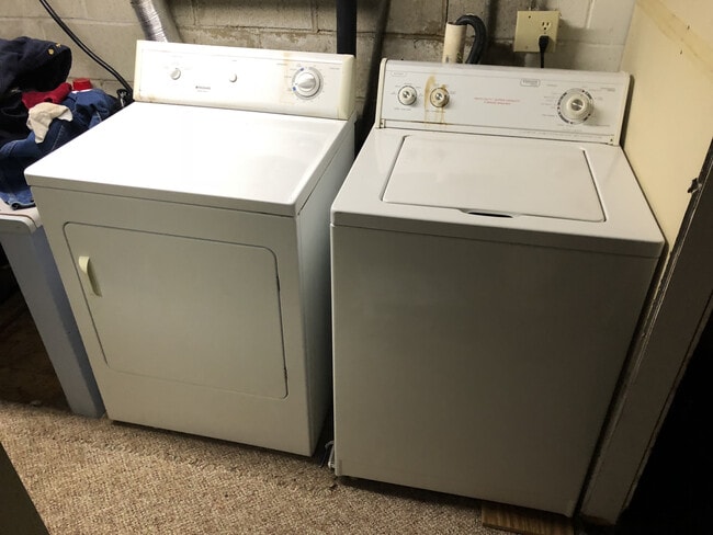 Building Photo - 2 Bed, 1 Bath Single Family House for Rent