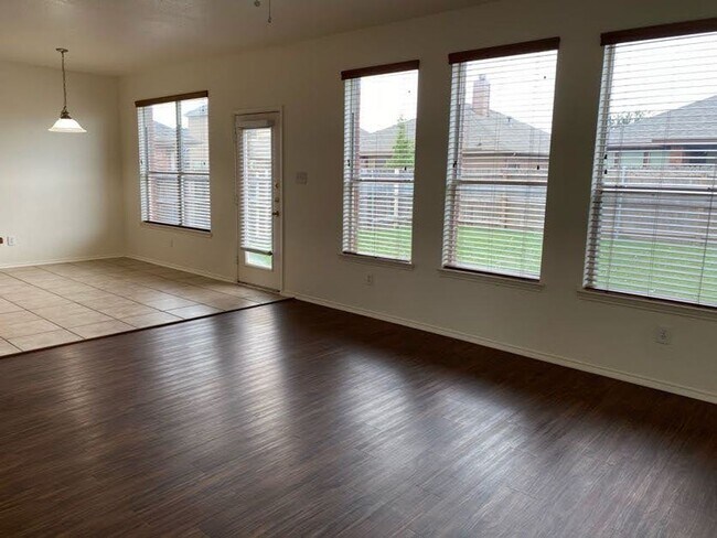 Building Photo - 413 Mystic River Trail