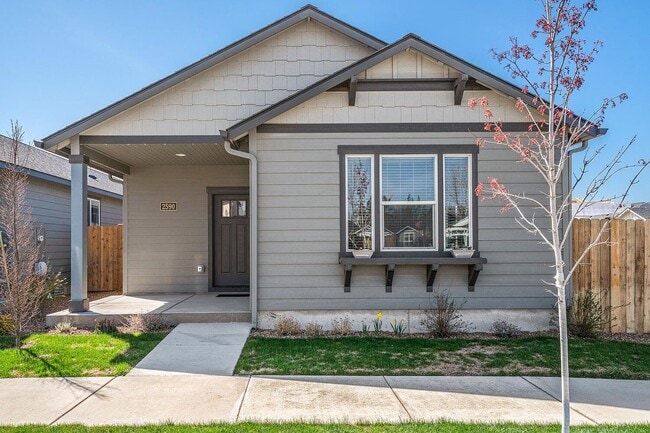 Move In Special !! Newer 3 Bedroom / 2 Ba... - Move In Special !!  Newer 3 Bedroom / 2 Ba...
