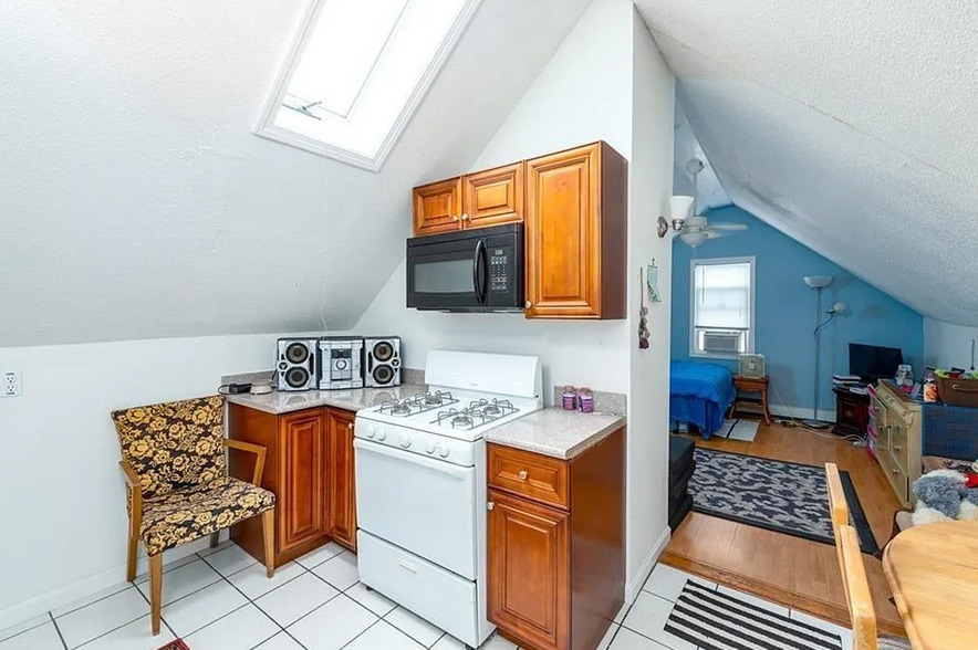 Building Photo - 41 Alto St