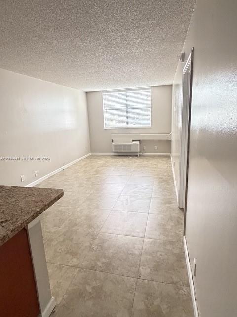Building Photo - 2501 Riverside Dr