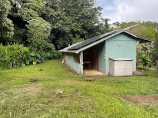 Building Photo - 2 Bedroom 1 Bath plus an office on a 8 acr...