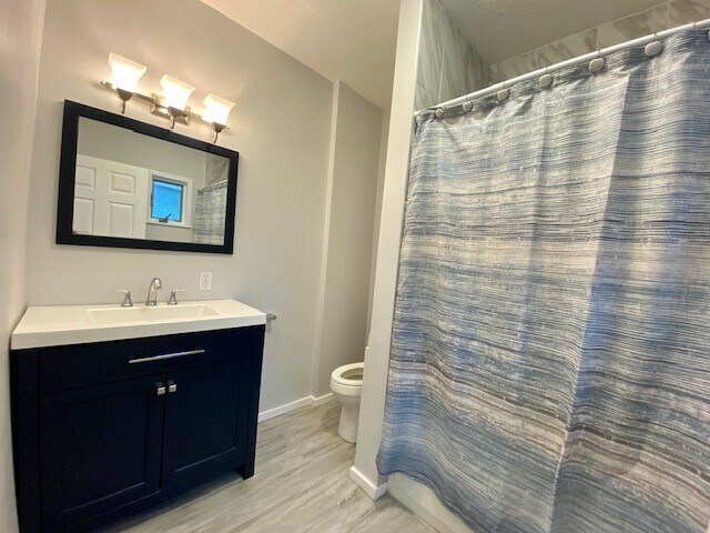 Bathroom - 1967 E 126th St