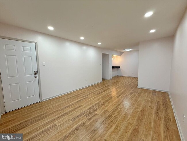 Building Photo - 150 Berwick Pl