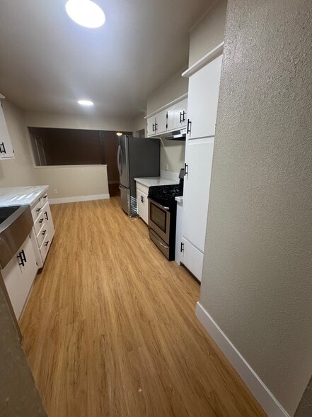 Building Photo - 2017 Fairmont Dr