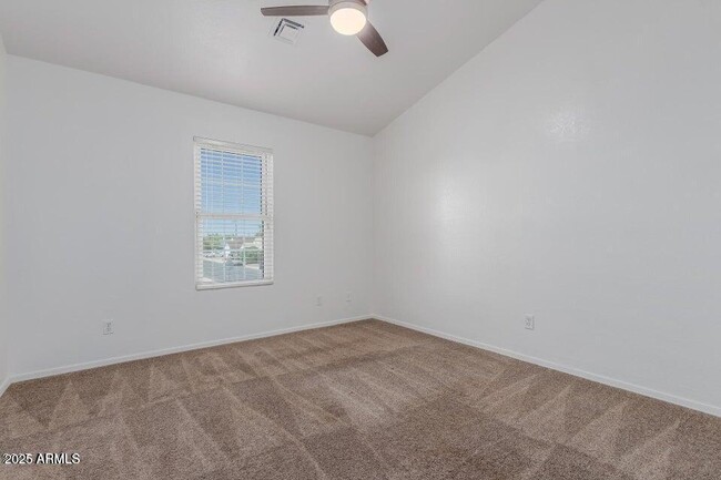 Building Photo - 1600 N Saba St