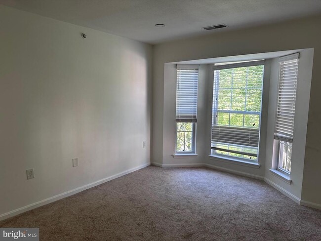 Building Photo - 5960 Millrace Ct