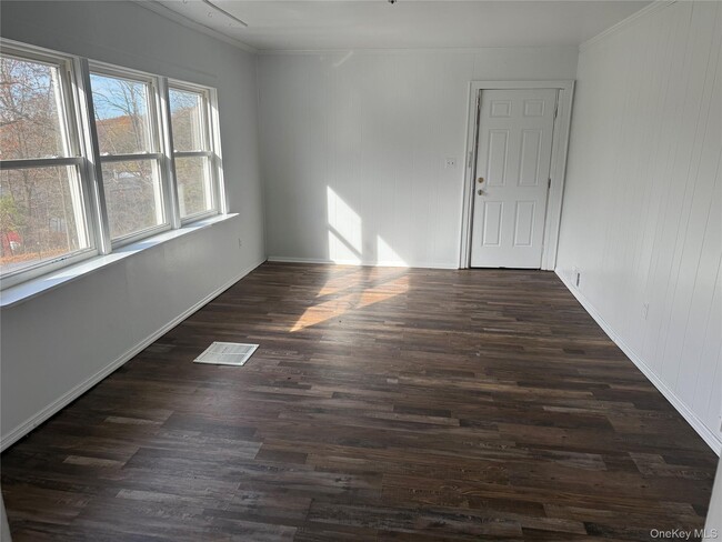 Building Photo - 3 Kavalec Ln