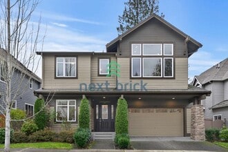 Building Photo - 5 BED & 4.5 BATH FOR RENT