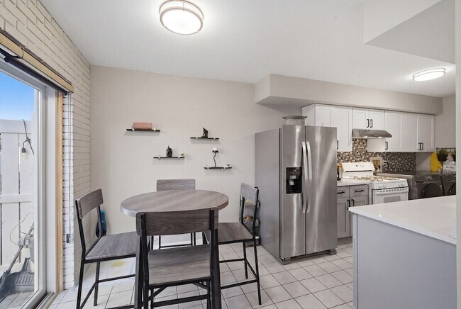Building Photo - 1495 Cornell Ct