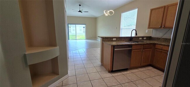 Building Photo - 2227 Oakington St