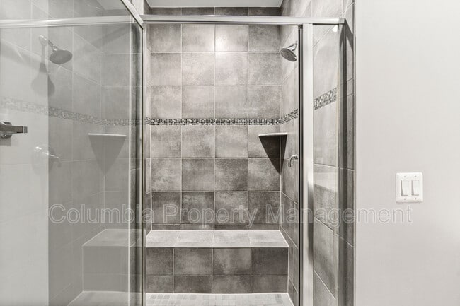 Building Photo - 4516 Kennedy St