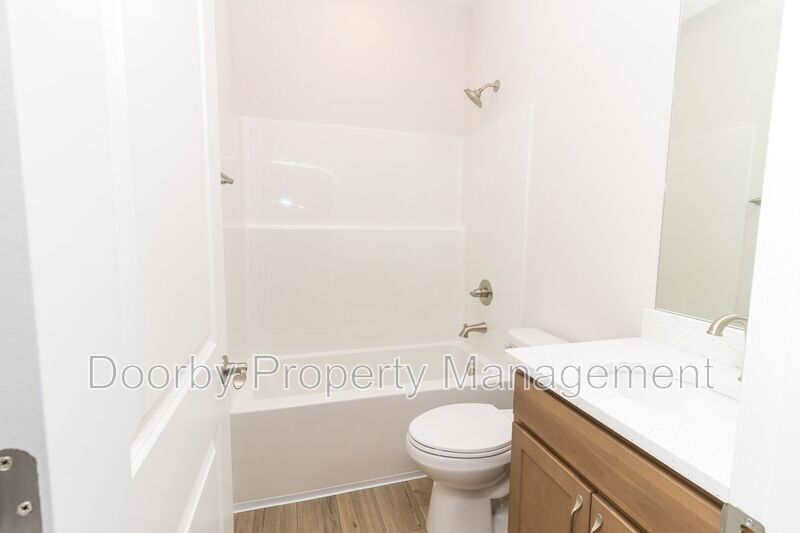 Building Photo - 760 Bespoke Wy