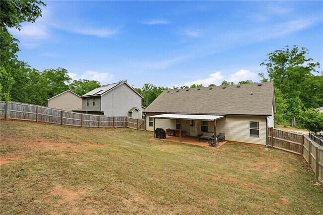 Building Photo - 612 Stevens Pl