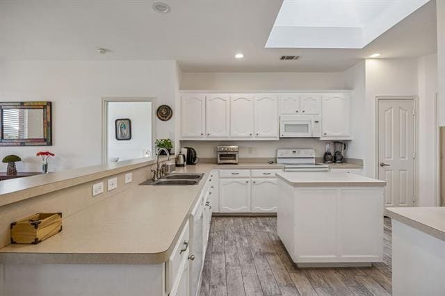 Building Photo - 12861 Farmington Dr