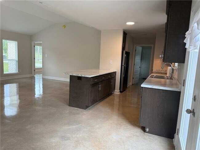 Building Photo - 4525 Fillingim Rd