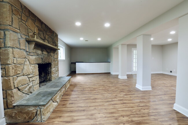 Building Photo - Welcome Home