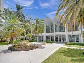 Building Photo - 488 NW 165th St