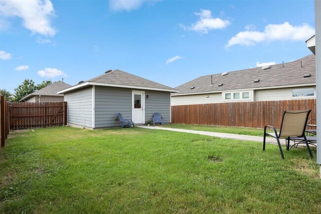 Building Photo - 369 S Brook Dr
