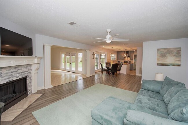 Building Photo - 2030 Cutter Dr