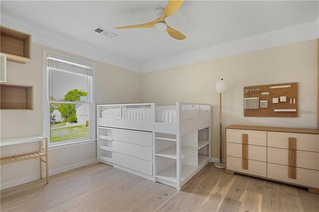 Building Photo - 2740 Stonehill Way